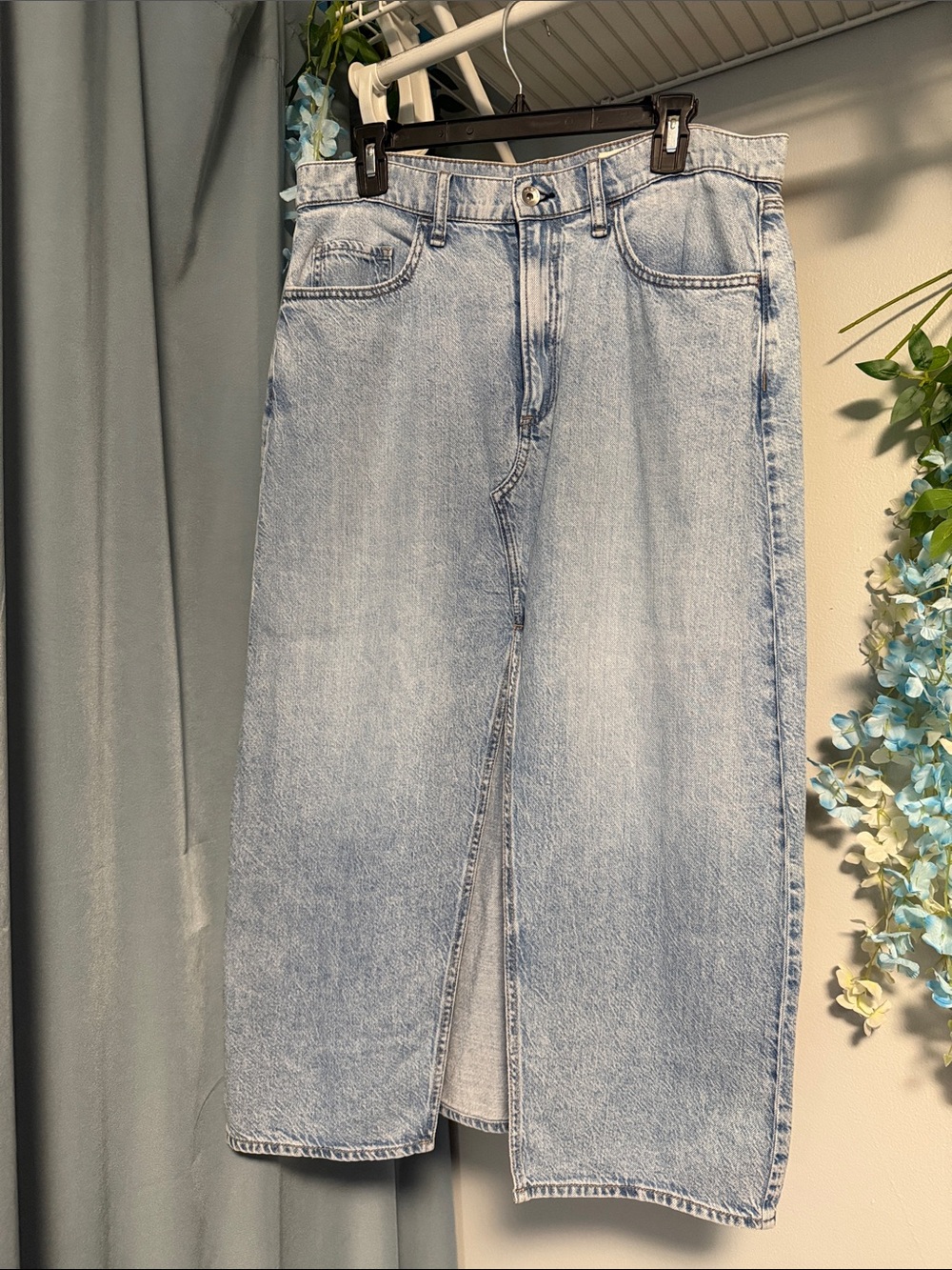 rag & bone Light Wash Denim Midi Skirt with Center Front Slit Claire midi 31